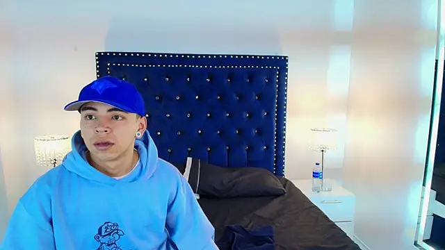 Jaden and sofia online show from April 2026 03:18:02 AM