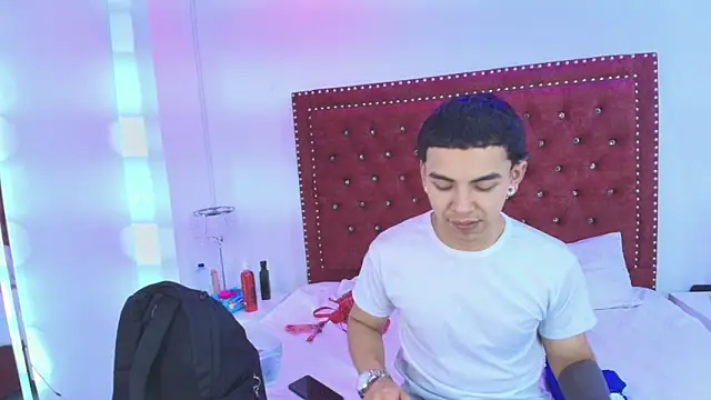 Jaden and sofia online show from May 2026 03:24:01 AM
