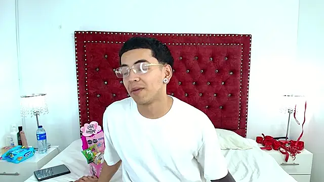 Jaden and sofia online show from May 2026 03:14:01 AM