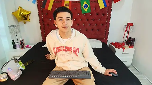 Jaden and sofia online show from July 2026 03:07:02 AM