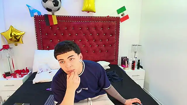 Jaden and sofia online show from June 2026 03:06:02 AM