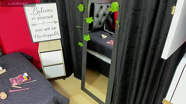 Abby Hiiltoon online show from February 2026 04:43:02 AM