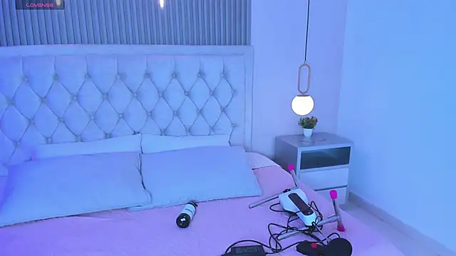 Chloe dolls18 online show from January 2026 07:19:02 PM