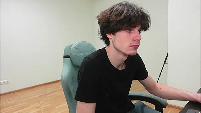 Daniel Shawnn online show from February 2026 07:02:02 PM