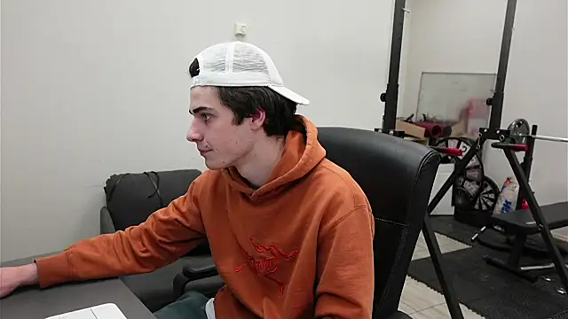 Daniel Shawnn online show from February 2026 08:18:01 PM