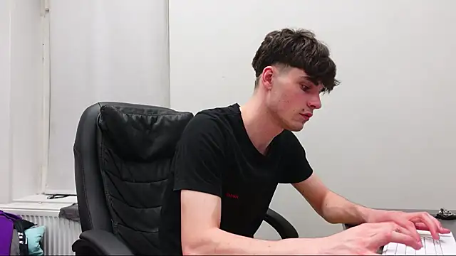 Daniel Shawnn online show from April 2026 10:27:02 PM