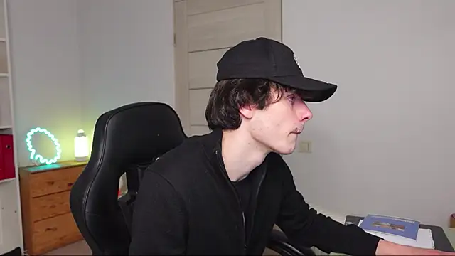 Daniel Shawnn online show from February 2026 06:09:01 PM