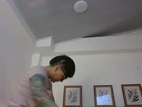 kat paradise online show from March 2026 12:56:01 PM