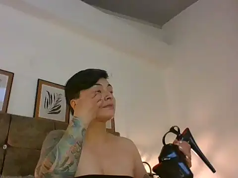 kat paradise online show from March 2026 11:58:02 AM