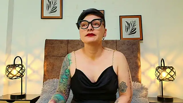 kat paradise online show from April 2026 02:47:02 PM