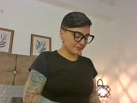 kat paradise online show from February 2026 11:53:02 AM