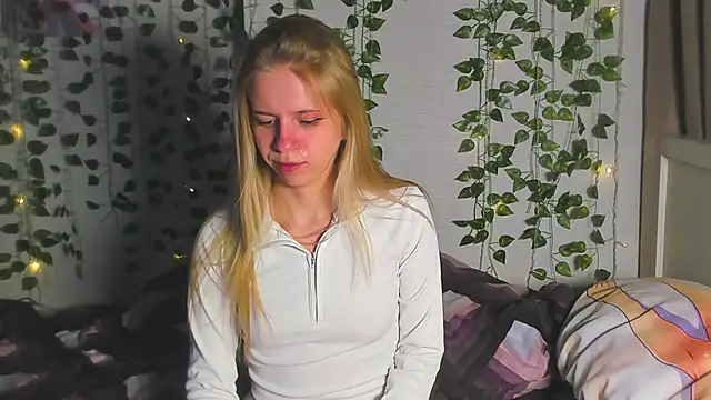 Cute Madam online show from January 2026 10:58:01 PM