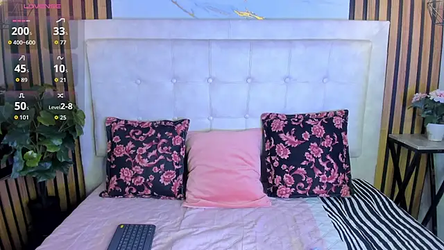 Silver Breeze online show from March 2026 06:59:02 PM