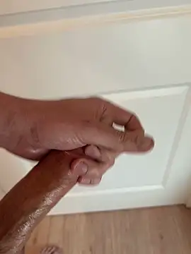 jasons1234 online show from April 2026 10:14:01 PM