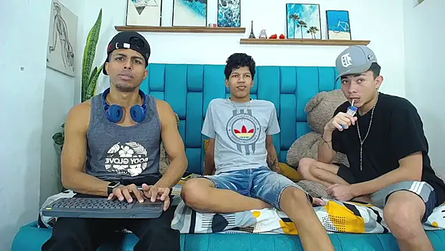 Interracial Snow Bunny online show from March 2026 07:15:01 PM