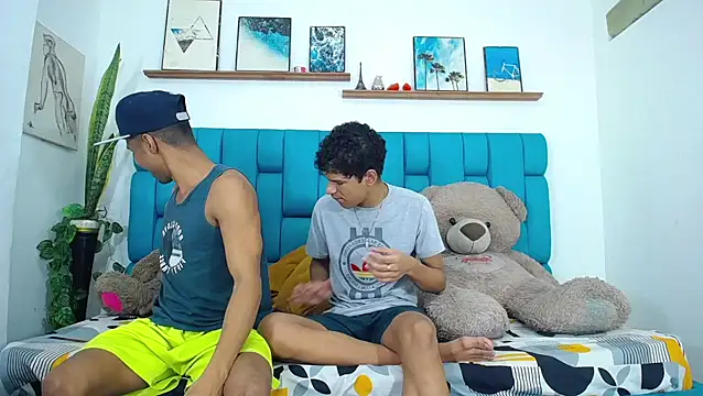 Interracial Snow Bunny online show from March 2026 07:07:02 PM