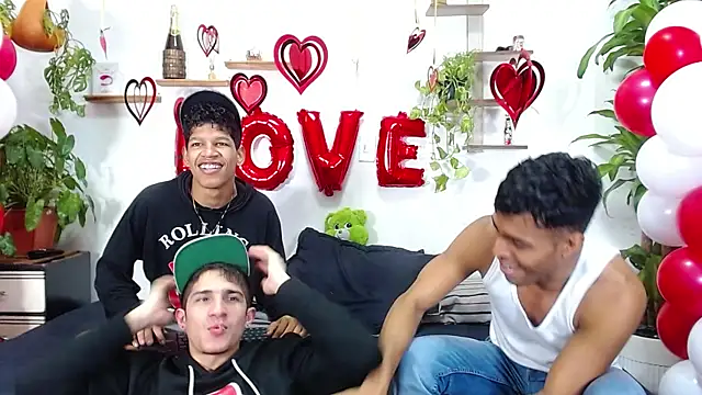 Interracial Snow Bunny online show from February 2026 07:02:02 PM