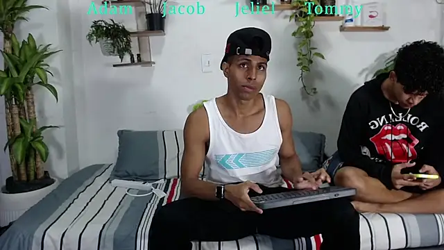 Interracial Snow Bunny online show from January 2026 05:06:01 PM