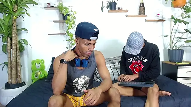 Interracial Snow Bunny online show from February 2026 07:24:01 PM