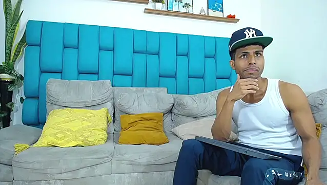 Interracial Snow Bunny online show from March 2026 09:17:02 PM