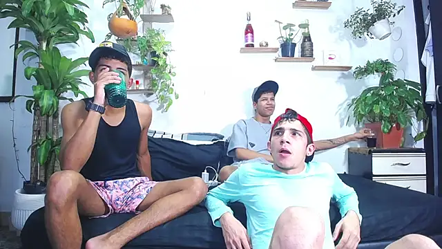 Interracial Snow Bunny online show from February 2026 11:26:01 PM