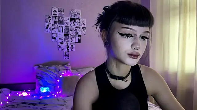 dieonisiaaaa online show from January 2026 06:39:02 AM