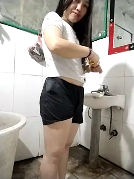 Lovephay8x online show from April 2026 11:17:02 AM