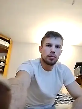 Bosik23 online show from February 2026 01:17:02 AM