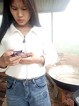 congchua977 online show from February 2026 01:27:01 AM