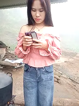 congchua977 online show from February 2026 01:46:01 AM