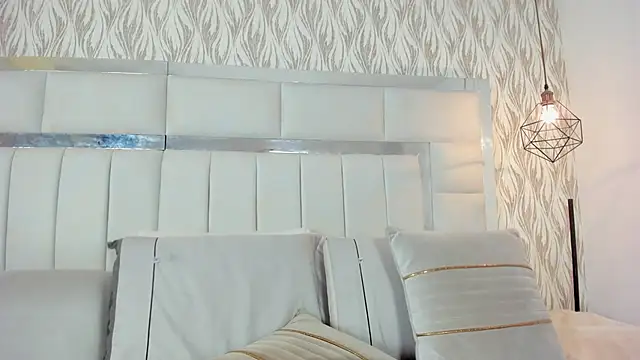 imxxjoel online show from February 2026 05:04:01 AM