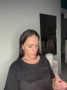 donatella07 online show from April 2026 01:50:01 AM