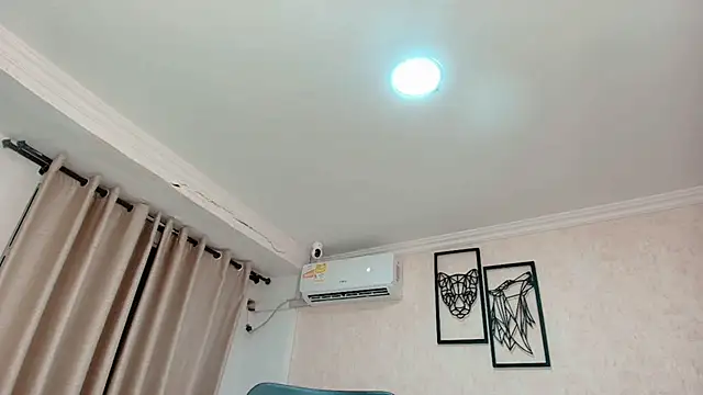 littlemolly walcott online show from March 2026 11:28:02 PM