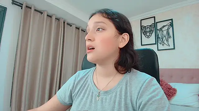 littlemolly walcott online show from May 2026 02:50:02 AM