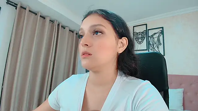 Snapshot of littlemolly_walcott chatting on July 2026 01:39:02 AM littlemolly walcott online show from July 2026 01:39:02 AM