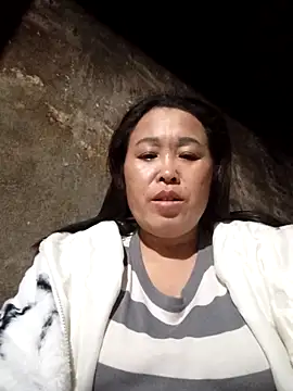 dakota-kis online show from March 2026 12:02:02 PM