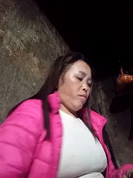 dakota-kis online show from February 2026 12:18:02 PM