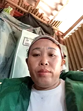 dakota-kis online show from December 2025 06:02:01 AM