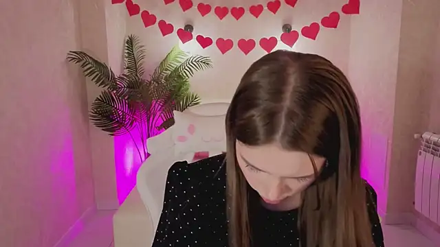 Snapshot of Ellya_me chatting on February 2026 04:07:02 PM Ellya me online show from February 2026 04:07:02 PM