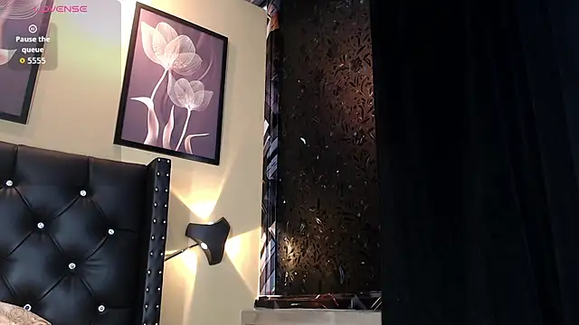 Derenn  online show from January 2026 10:57:02 PM