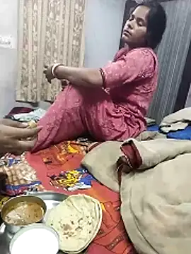 hornycouple20000 online show from February 2026 07:35:01 PM