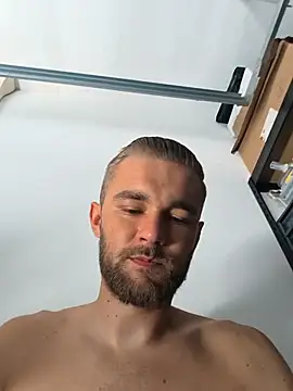 Benjamiinlt online show from July 2026 12:49:01 PM