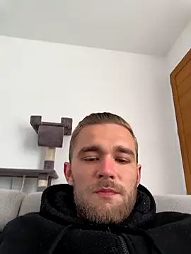 Benjamiinlt online show from April 2026 09:57:02 AM