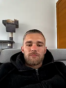 Benjamiinlt online show from May 2026 11:48:01 AM