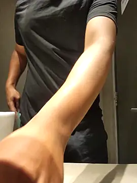 jerryrooh69 online show from April 2026 07:15:02 AM