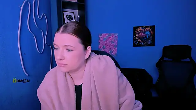 aurora kiss   online show from January 2026 12:23:02 PM