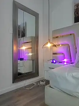 Noelle Minx online show from April 2026 02:02:02 PM