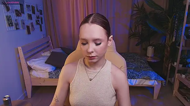 Haya Harareet online show from March 2026 07:54:02 AM