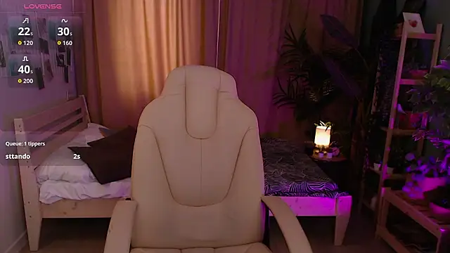 Haya Harareet online show from March 2026 07:48:01 AM