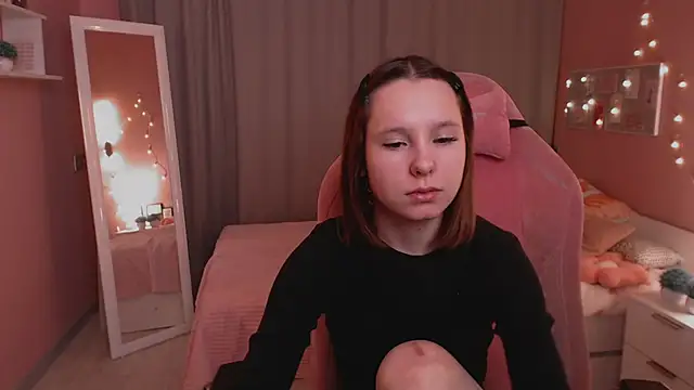 Haya Harareet online show from January 2026 01:23:01 AM